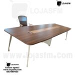 Mesa de reunião para 10 lugares tampo de madeira perna de metálica produto novo com direito.  