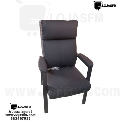 Cadeira fixa com 4 pés cor preta super confortável produto novo com direito entrega e montagem