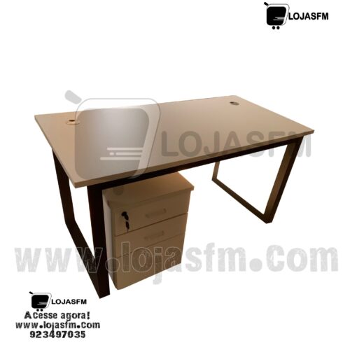 Secretária com Tampo Branco e Estrutura Preta – 140x70 cm de Estilo e Funcionalidade