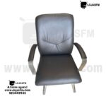 Cadeira Fixa Preta com Apoio de Braços – Entrega e Montagem Inclusas