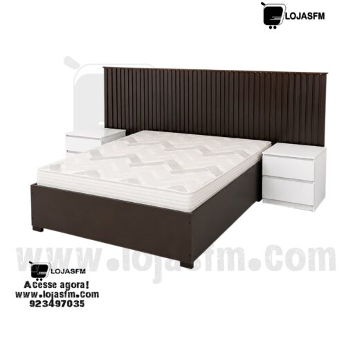 Cama King 200x180 em Madeira Escura com 2 Mesas de Cabeceira Brancas – Entrega e Montagem Incluídas